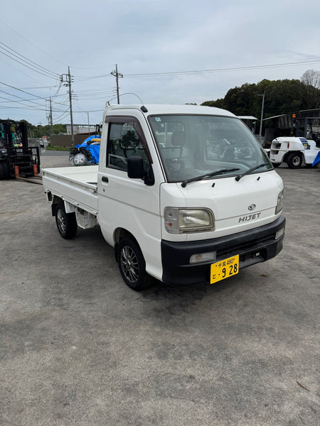 White 1999 Daihatsu Hijet 4x4 kei truck, photo 2 of 14