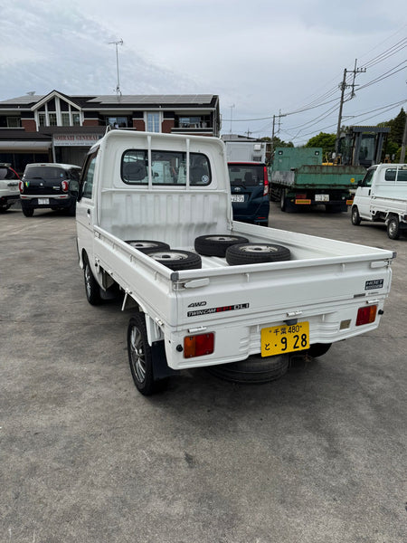 White 1999 Daihatsu Hijet 4x4 kei truck, photo 4 of 14