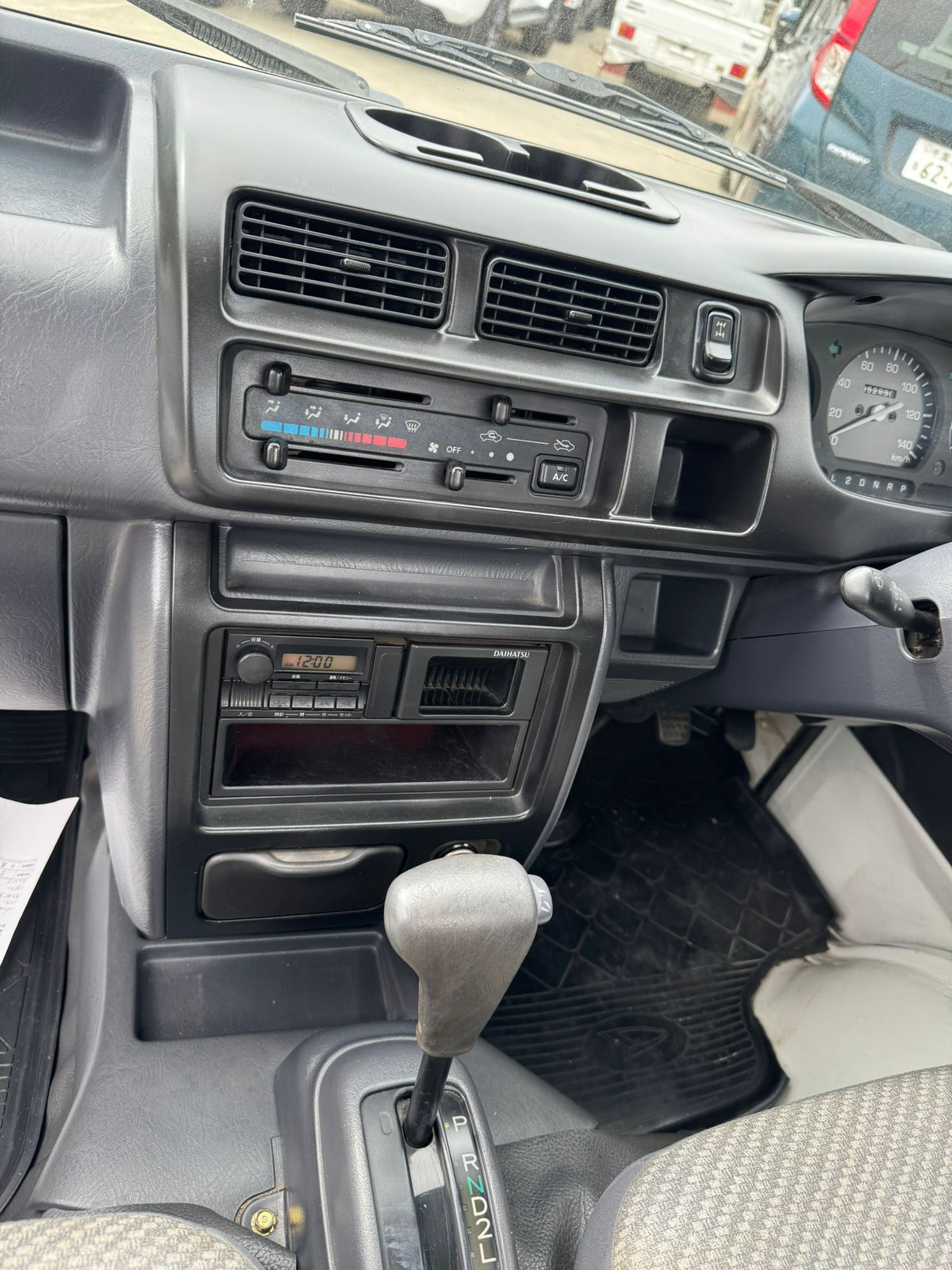 White 1999 Daihatsu Hijet 4x4 kei truck, photo 8 of 14