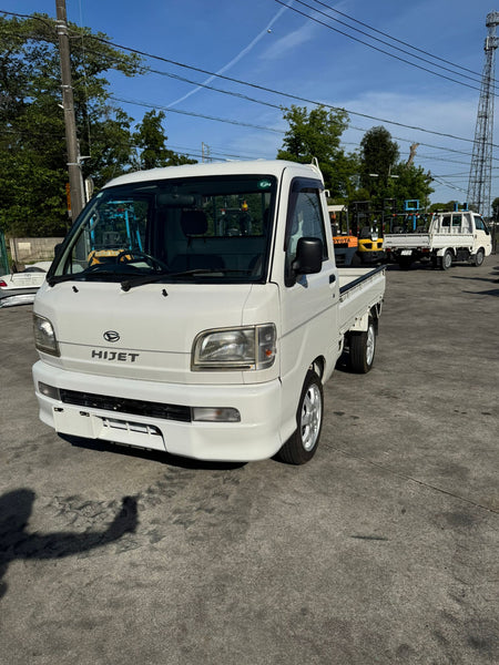 White 2000 Daihatsu Hijet 4x4 kei truck, photo 3 of 13