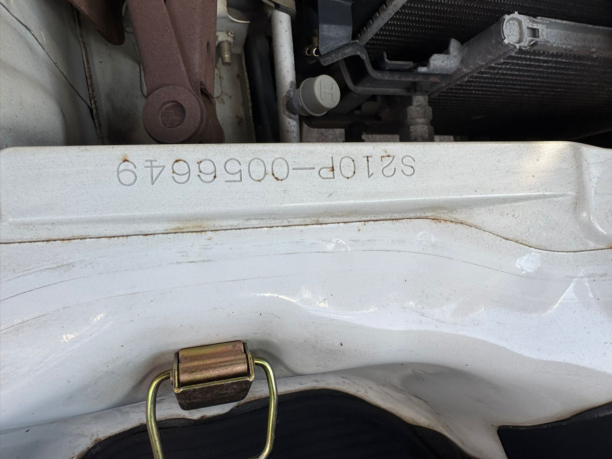 White 2000 Daihatsu Hijet 4x4 kei truck, photo 12 of 13