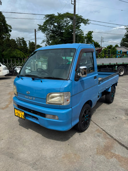 Blue 2000 Daihatsu Hijet 4x4 kei truck, photo 3 of 12