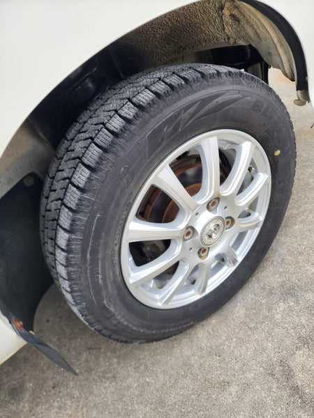 White 2000 Daihatsu Hijet 4x4 kei truck, photo 6 of 17