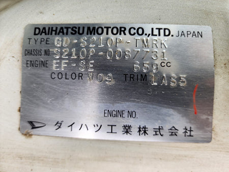 White 2000 Daihatsu Hijet 4x4 kei truck, photo 16 of 17