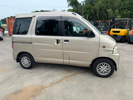 Champagne 2001 Daihatsu Atrai Wagon kei van, photo 3 of 15