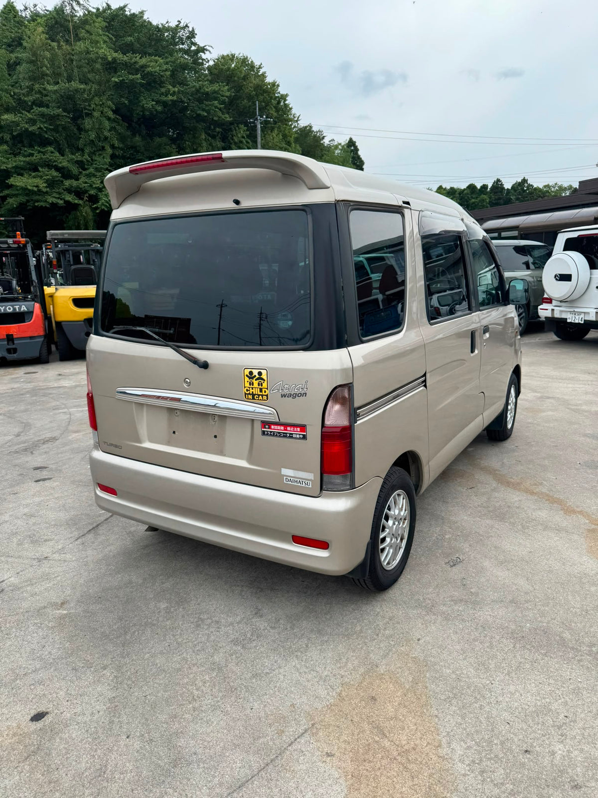 Champagne 2001 Daihatsu Atrai Wagon kei van, photo 4 of 15
