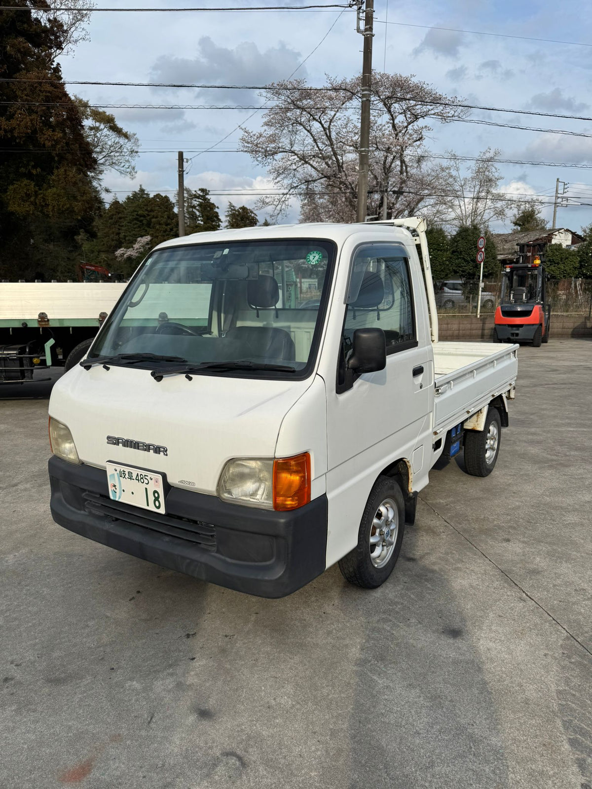 White 2000 Subaru Sambar 4x4 kei truck, photo 1 of 14