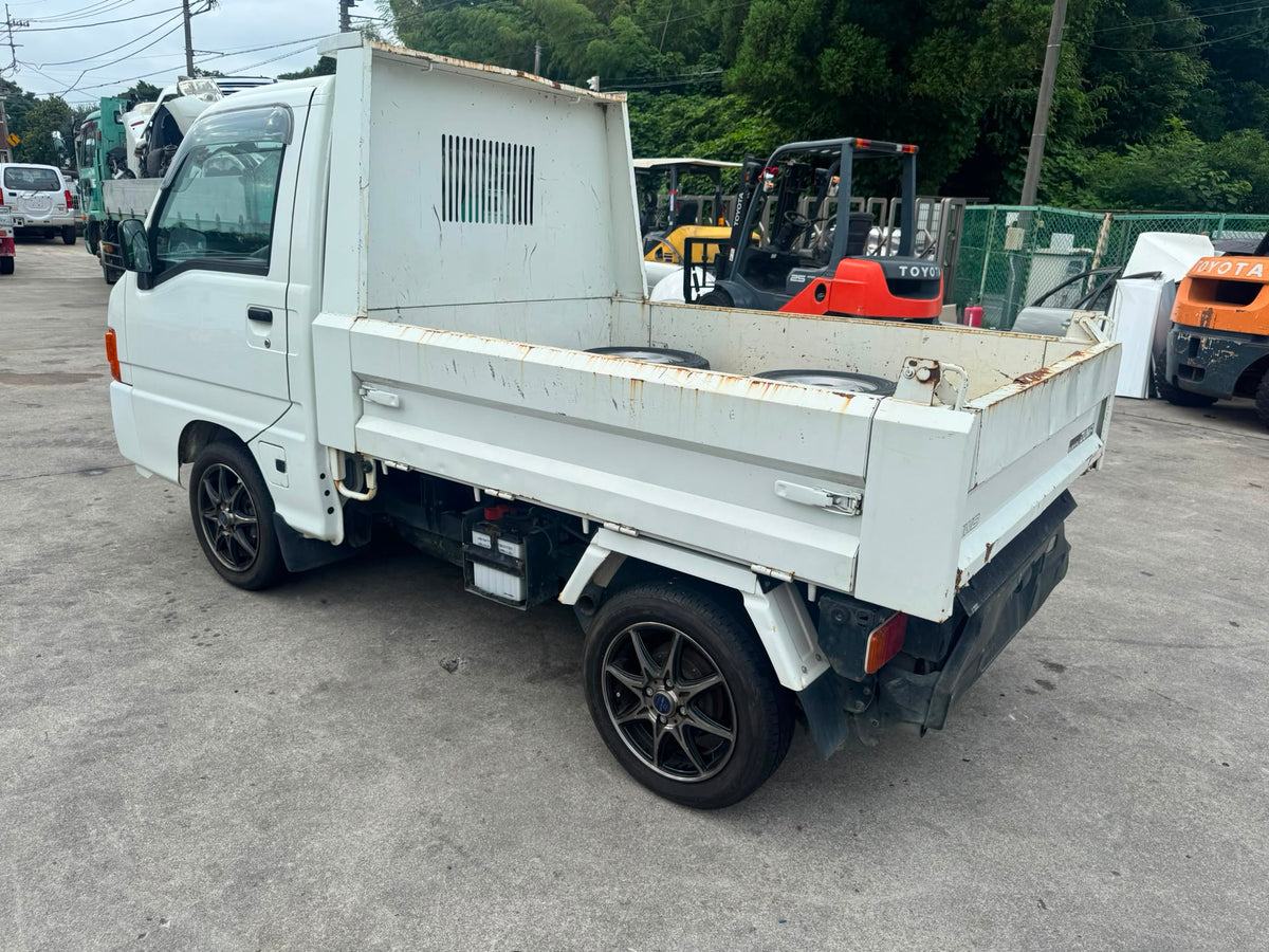 White 2000 Subaru Sambar Dump Truck 4x4 kei truck, photo 5 of 10