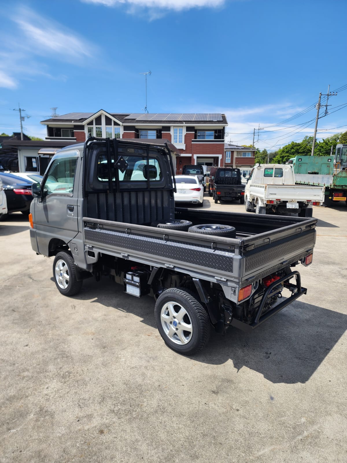 Gray 2001 Subaru Sambar 4x4 kei truck, photo 3 of 15