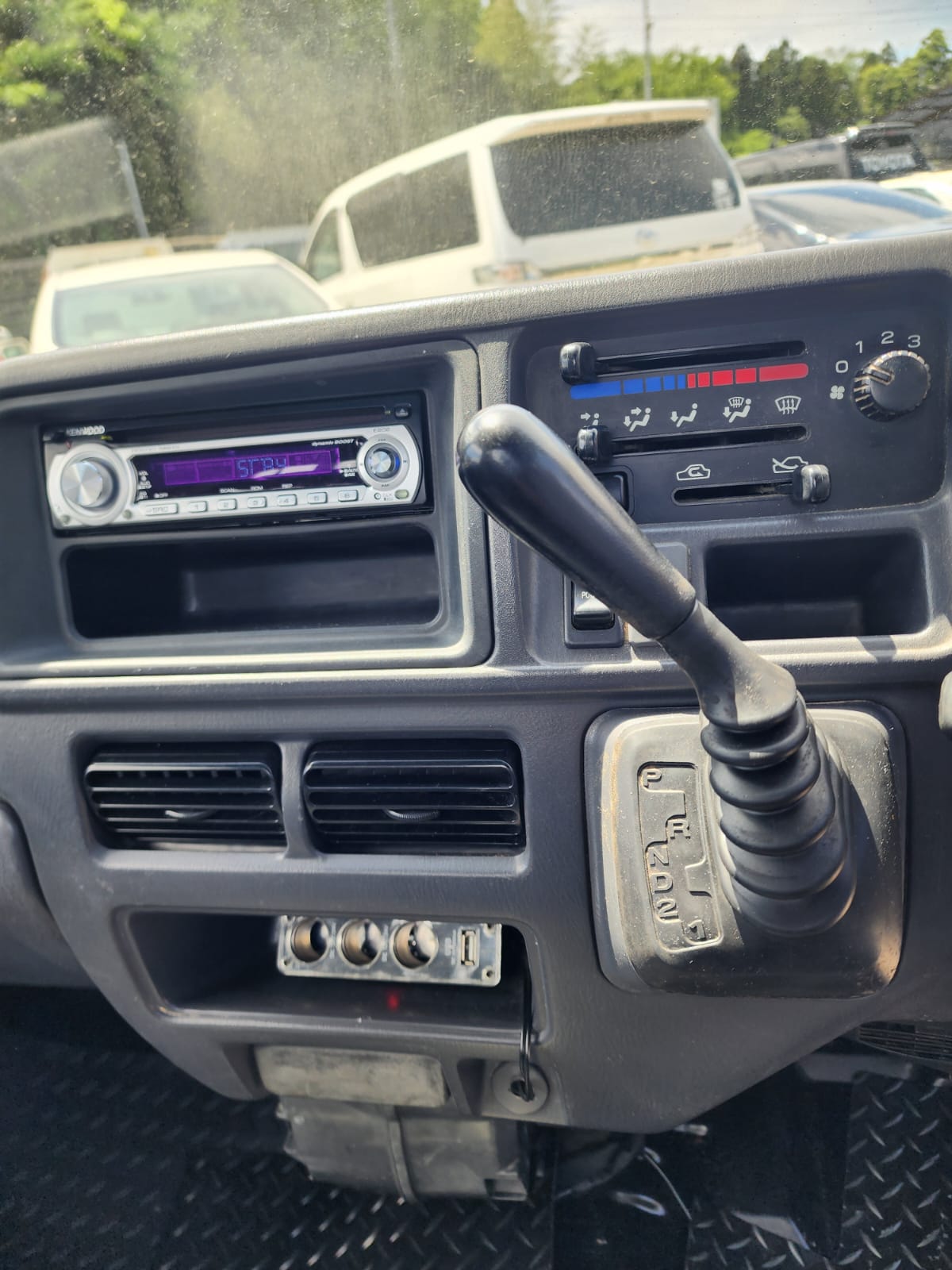 Gray 2001 Subaru Sambar 4x4 kei truck, photo 14 of 15