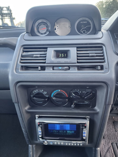 White and silver 1996 Mitsubishi Pajero Canvas Top 4WD SUV, photo 18 of 24