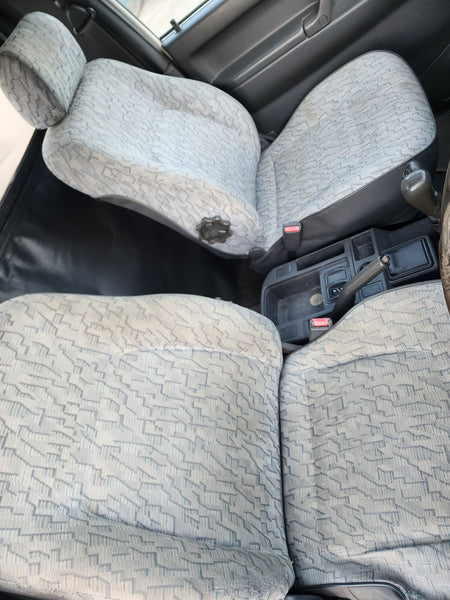 White and silver 1996 Mitsubishi Pajero Canvas Top 4WD SUV, photo 20 of 24
