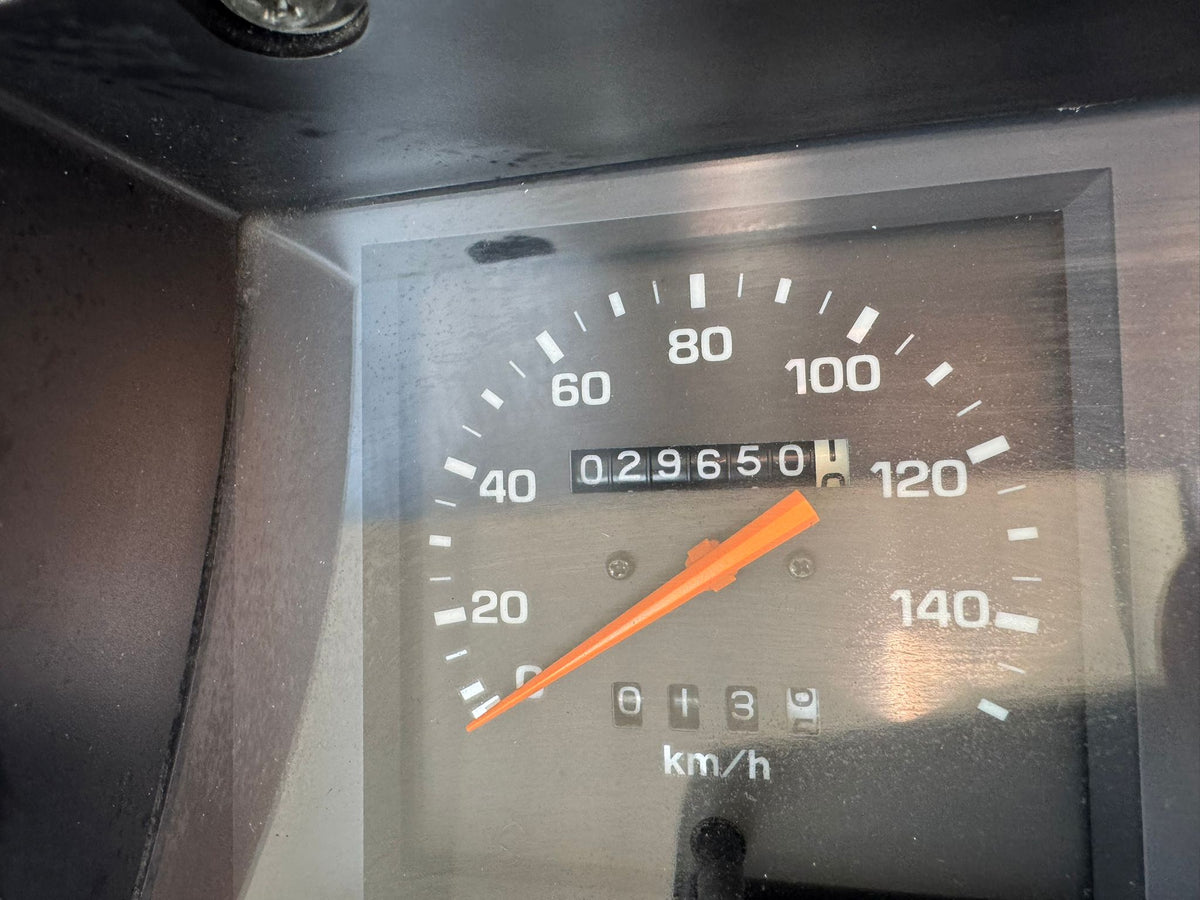 White 1993 Toyota HiAce Truck 4x2, photo 10 of 15