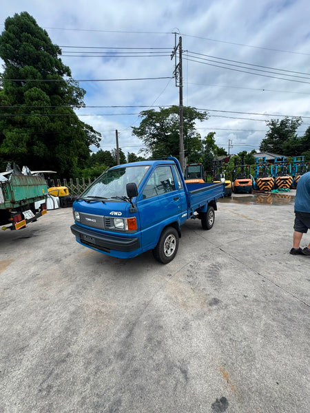 Blue 1995 Toyota TownAce Dump Truck 4x4 M/T, photo 3 of 18