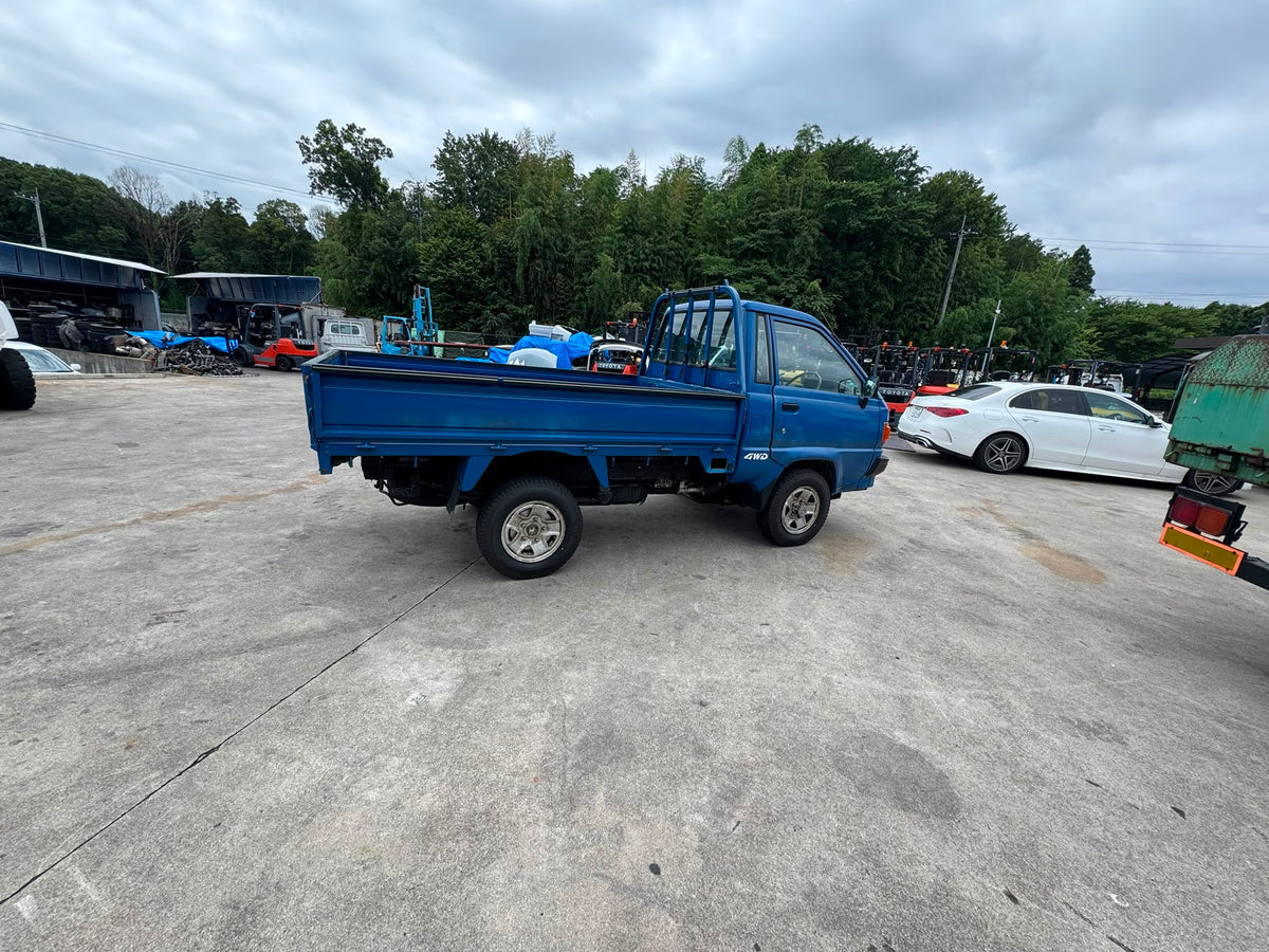 Blue 1995 Toyota TownAce Dump Truck 4x4 M/T, photo 7 of 18