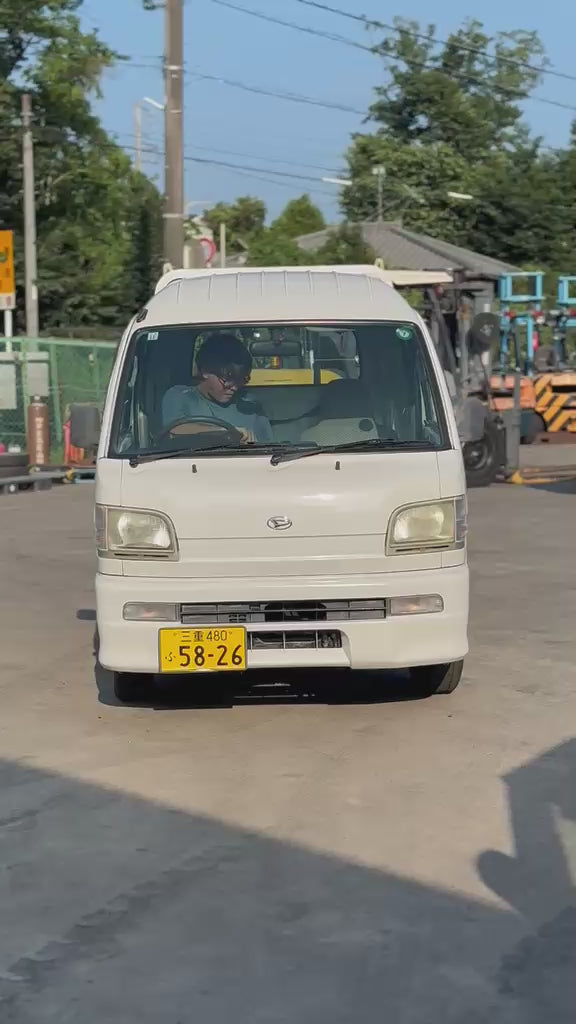White 2000 Daihatsu Hijet Jumbo 4x4 M/T kei truck, video