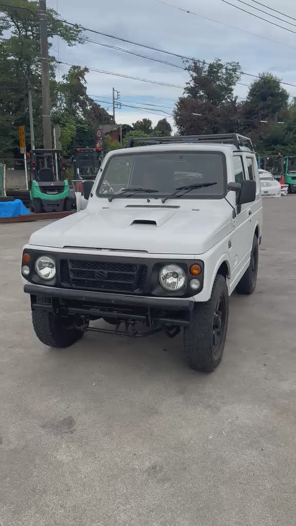 White 1997 Suzuki Jimny 4x4 kei SUV, video