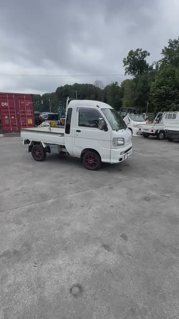 White 2000 Daihatsu Hijet Jumbo 4x4 A/T kei truck, video