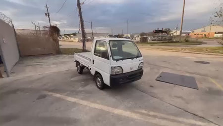 White 1997 Honda Acty 4x4 kei truck, video