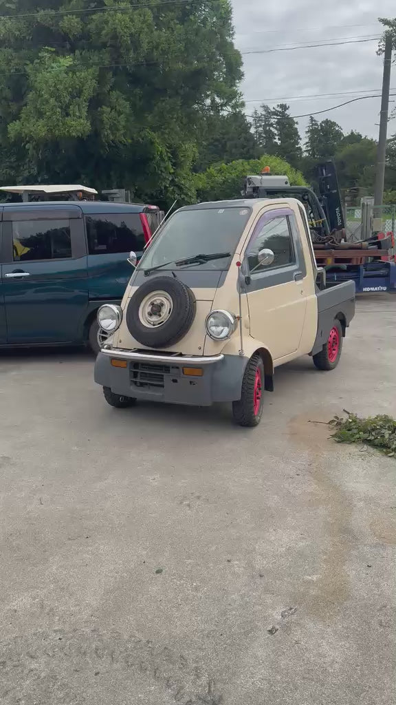 Beige 1996 Daihatsu Midget II kei truck, video
